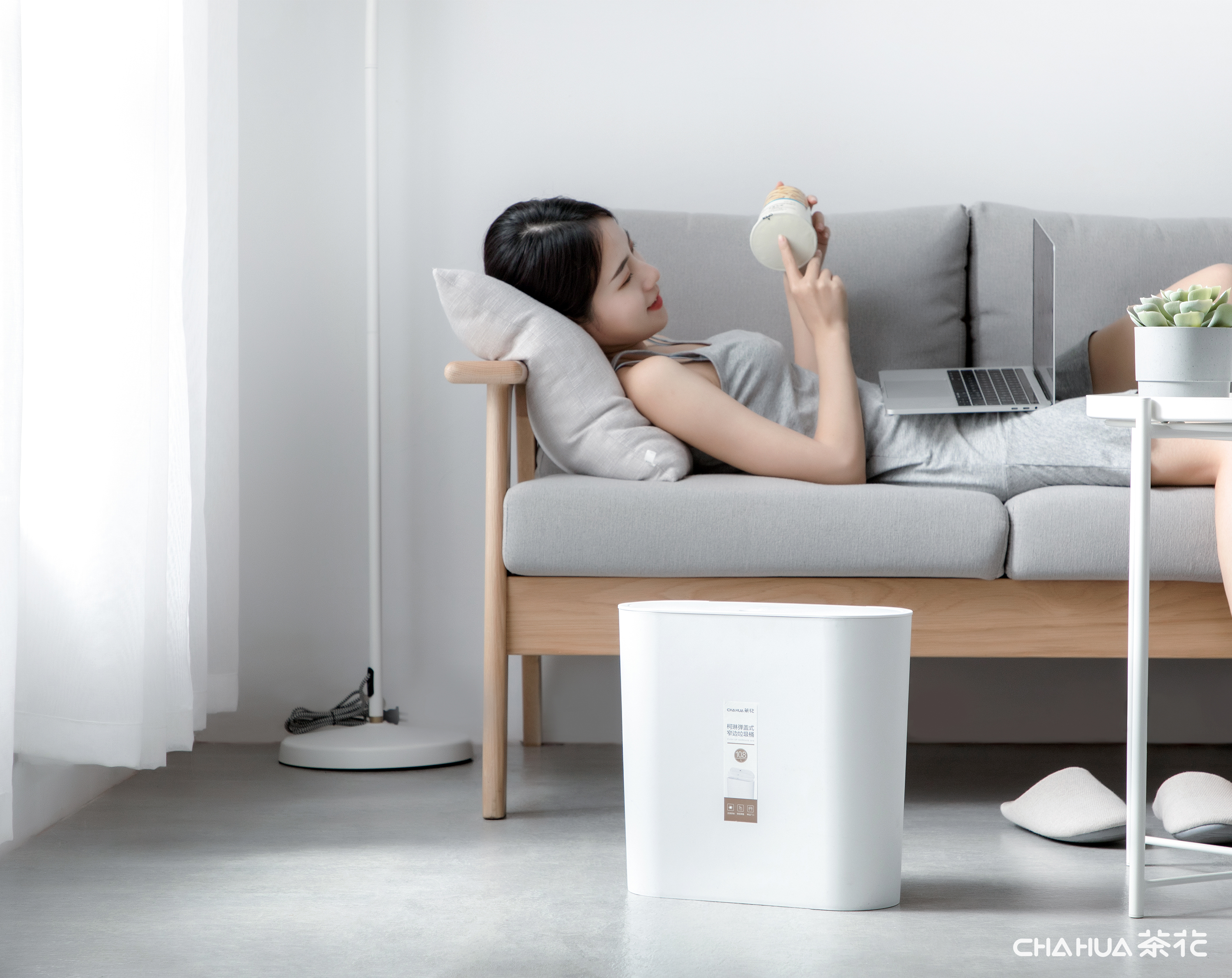 Camellia，Home Furnishing，Receive，trash can，clean，