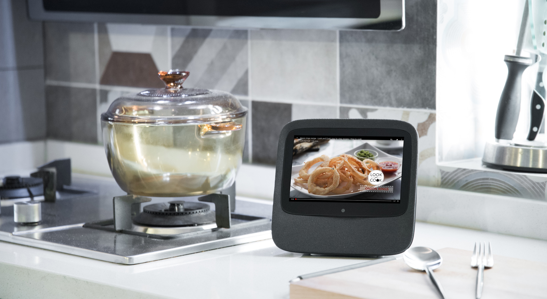 Intelligent speaker，loudspeaker box，Smart home，