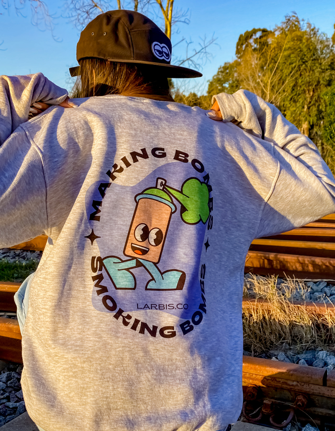 Larbis，Grinding machine，Brand identity，