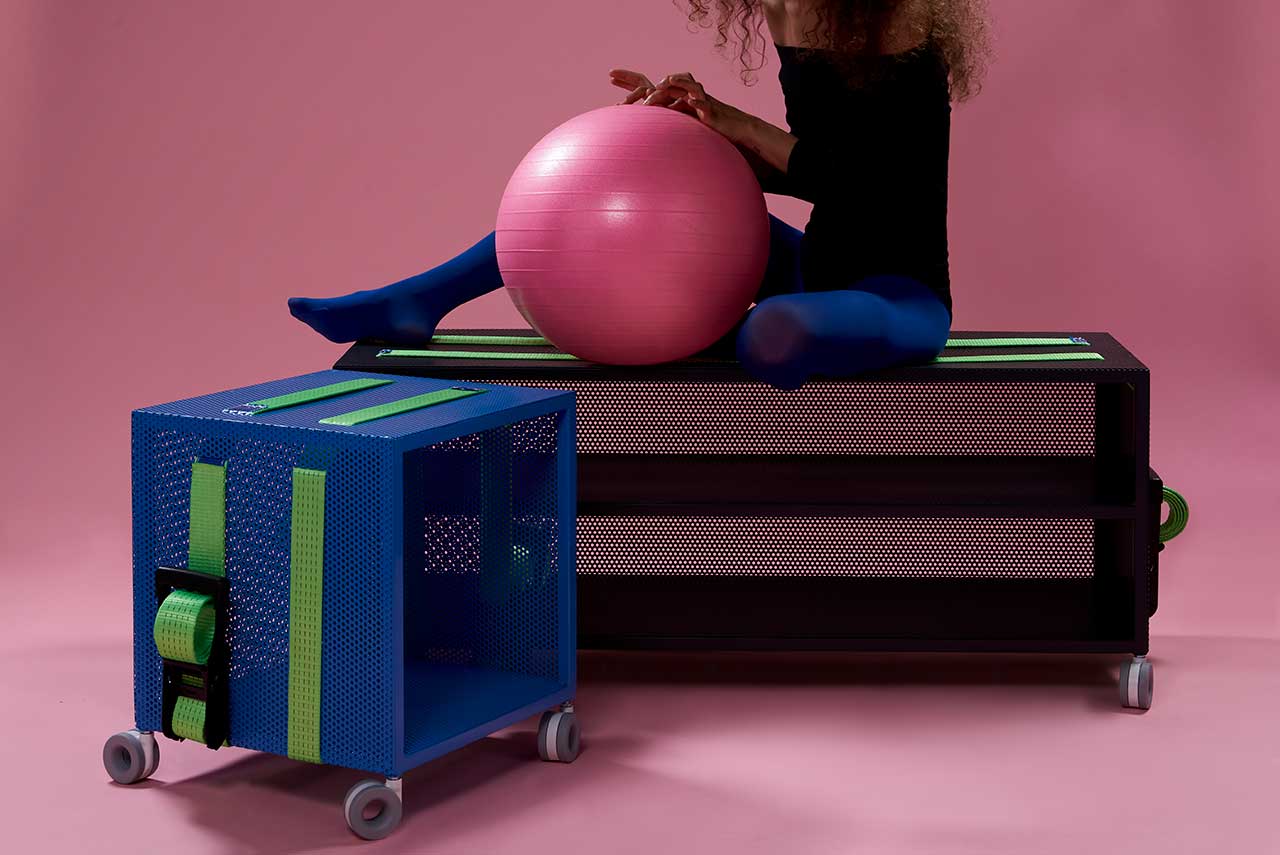 the Belt Furniture，move，Belt，Receive，