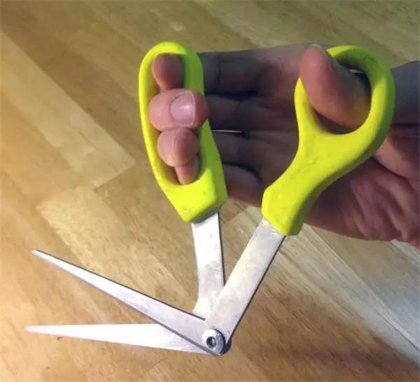 Tape measure，tool，sneakers，Bicycle，Yoga Mat，