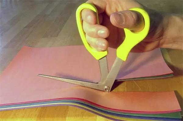 Tape measure，tool，sneakers，Bicycle，Yoga Mat，