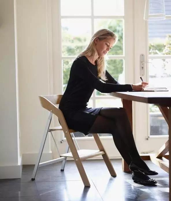 Tape measure，tool，sneakers，Bicycle，Yoga Mat，