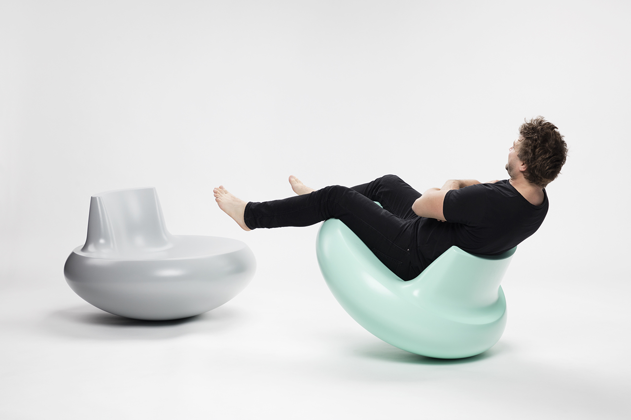 chair，Organic shape，Bright color，