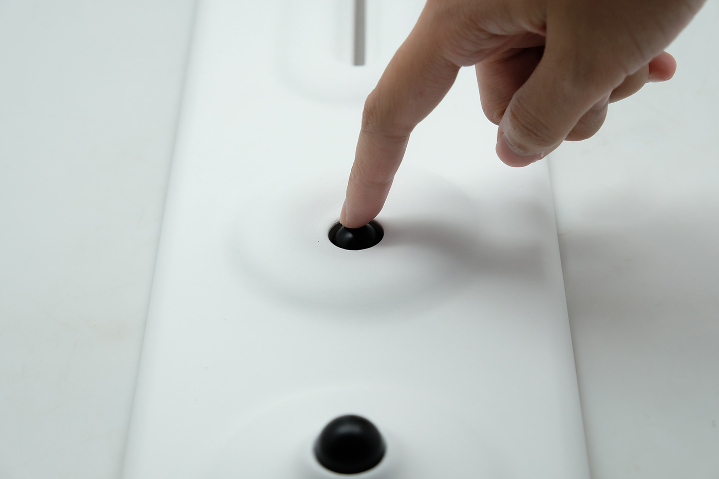 Button，conceptual design，accurate，