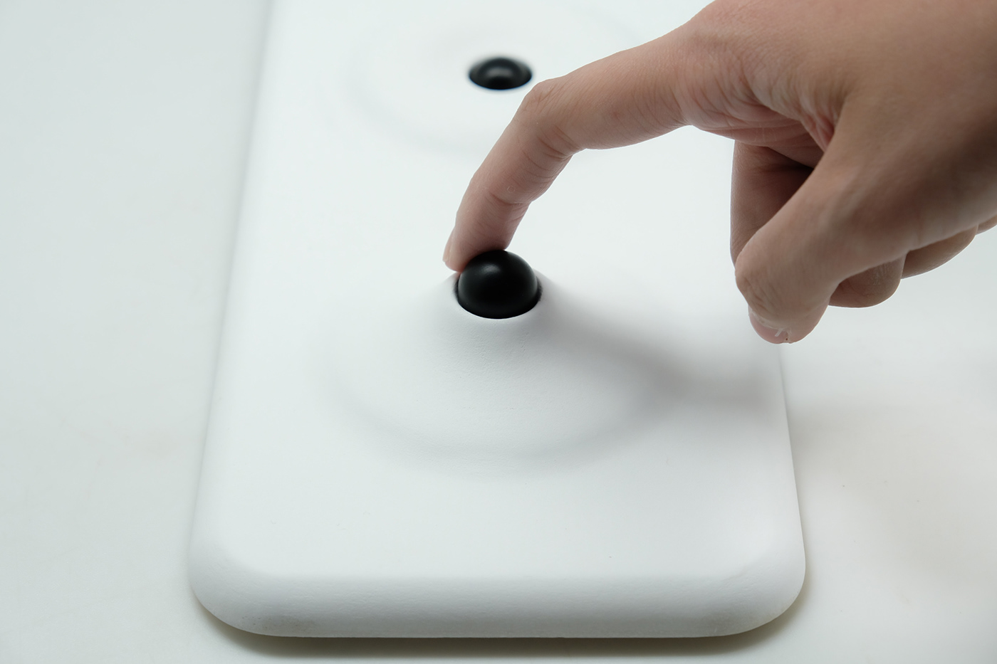 Button，conceptual design，accurate，