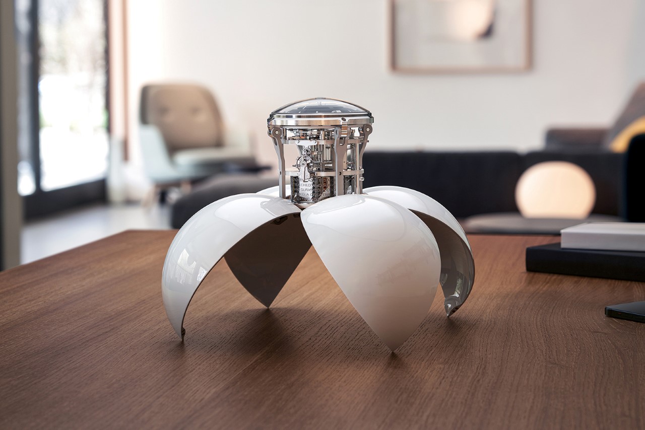 Sculptural sense，Clock，originality，petal，