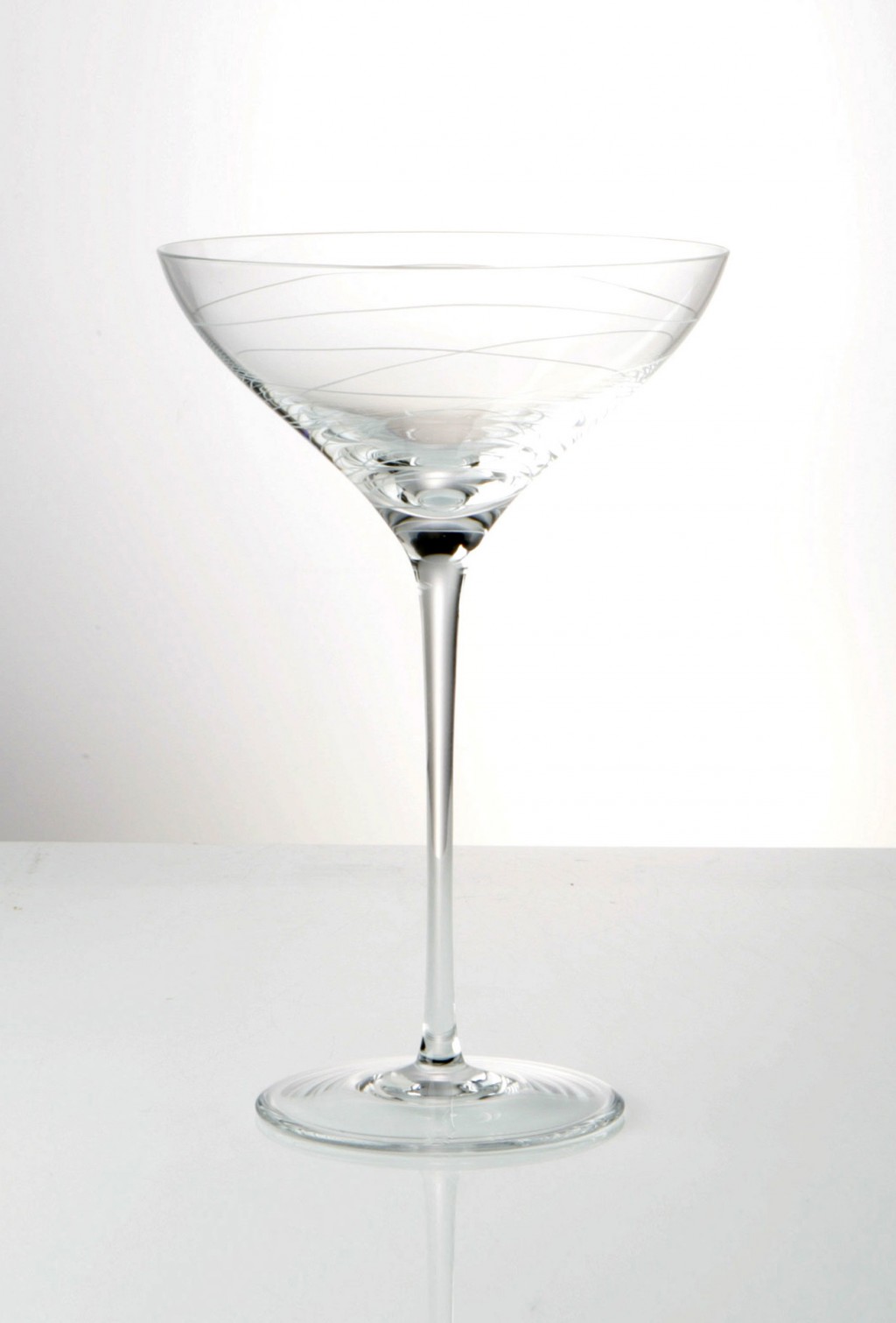 transparent，Karim，glass，flower receptacle，Goblet，