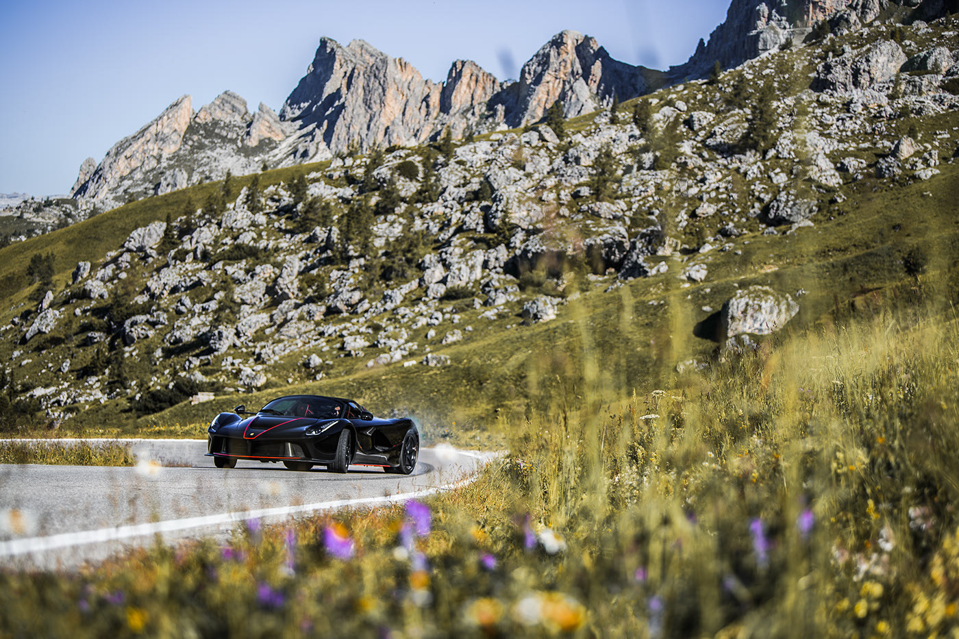 Ferrari，vehicle，Super run，Sports car，automobile，