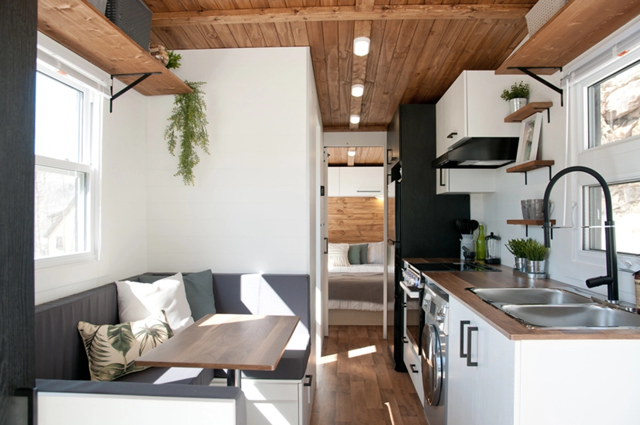 nomad，Mobile Campervan，vehicle，automobile，