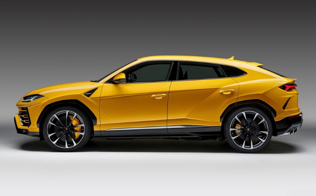 Lamborghini，automobile，yellow，Luxury car，outdoors，Travel，