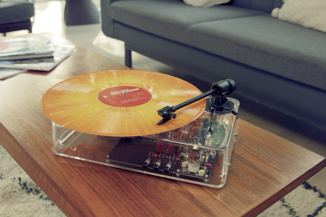 record，turntable，transparent，