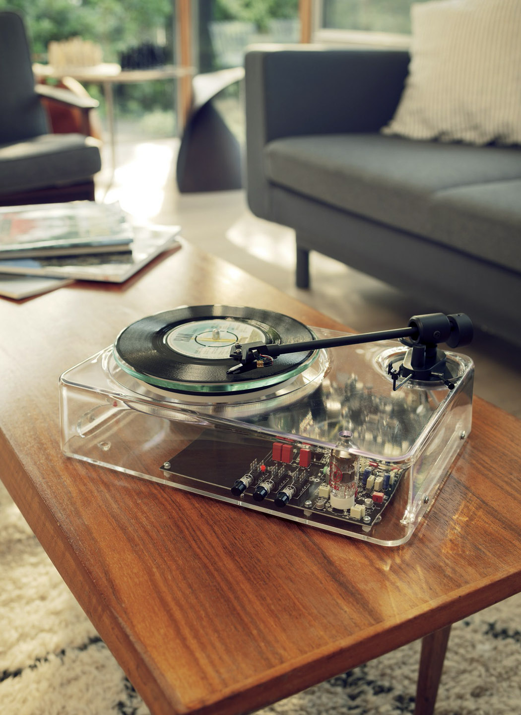 record，turntable，transparent，