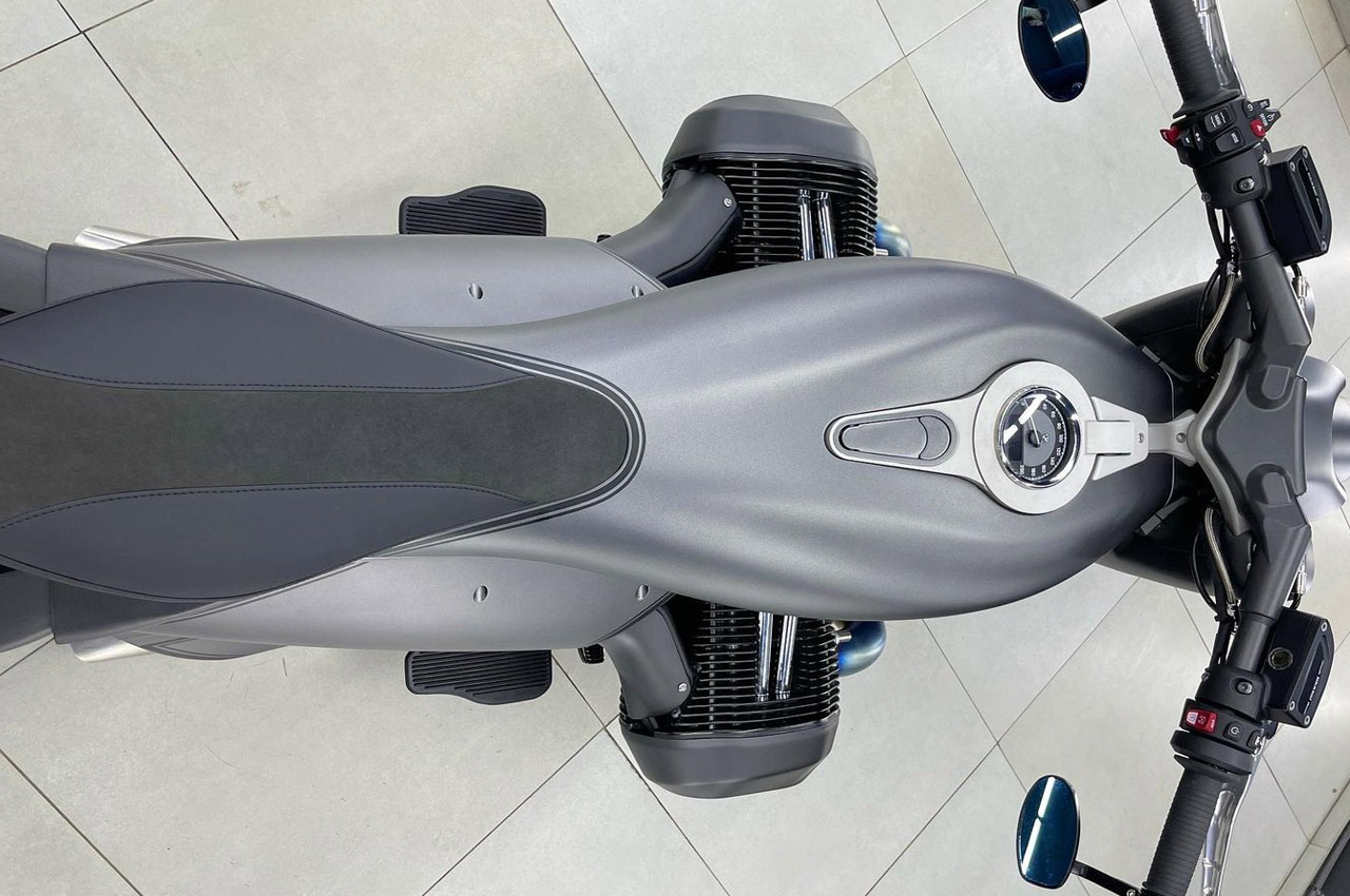 motorcycle，locomotive，bmw，