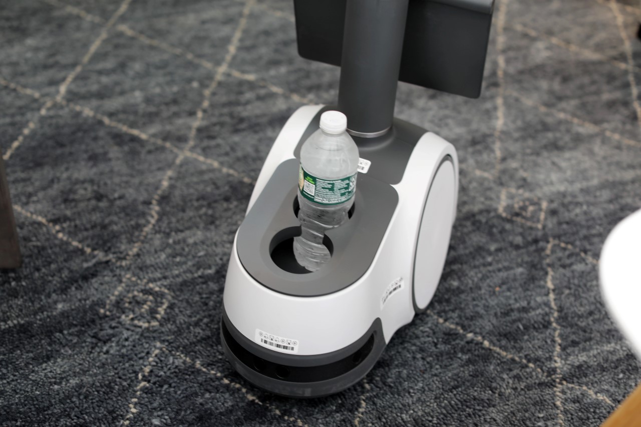 astro，Amazon，Household robot，Voice command，Automatic charging，safety system，Amazon，