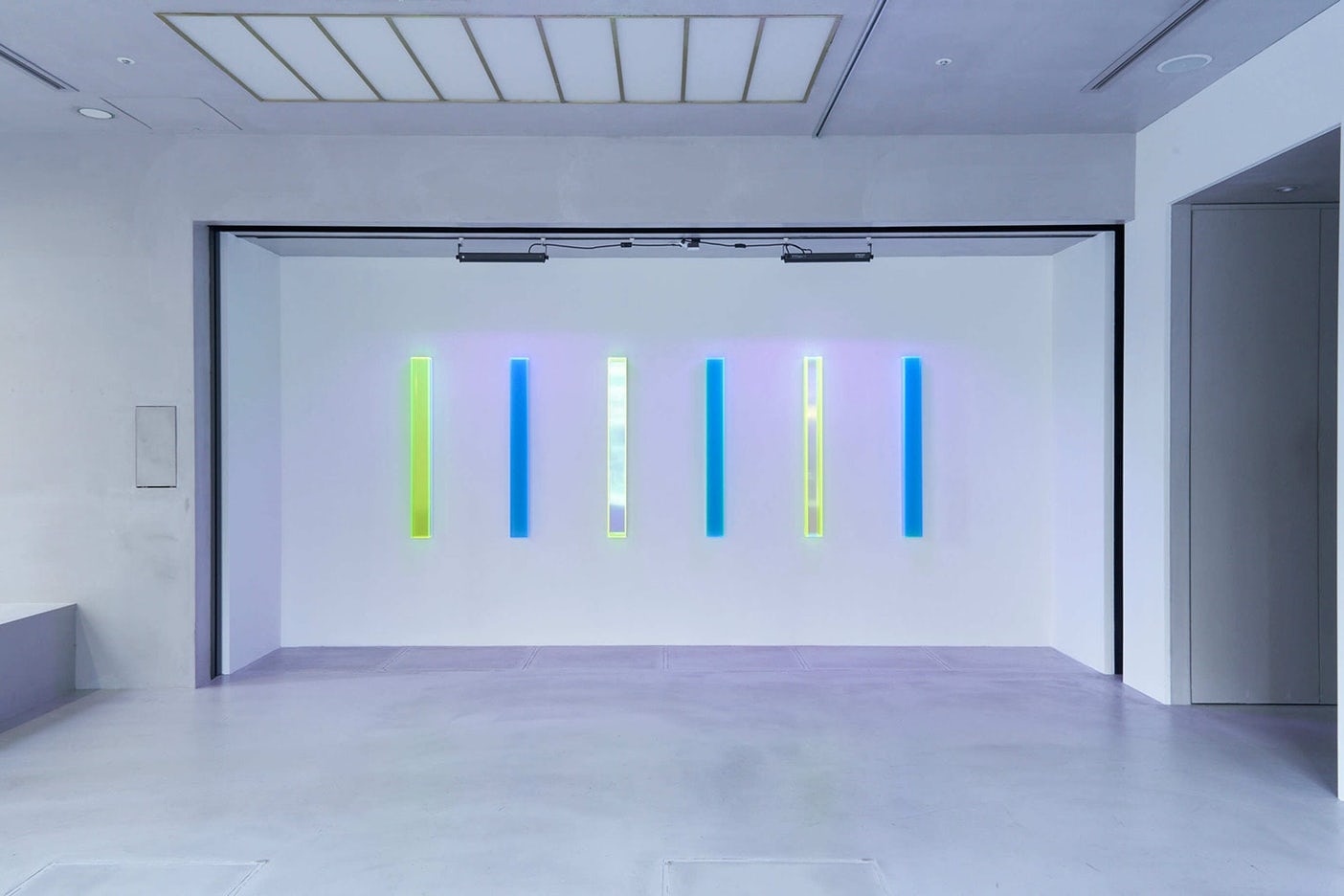 Minimalist art，light，Color space，