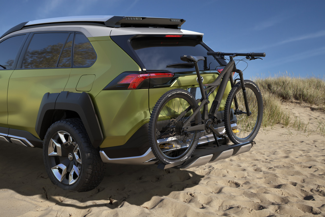 automobile，Toyota，green，yellow，2017 Los Angeles Auto Show，