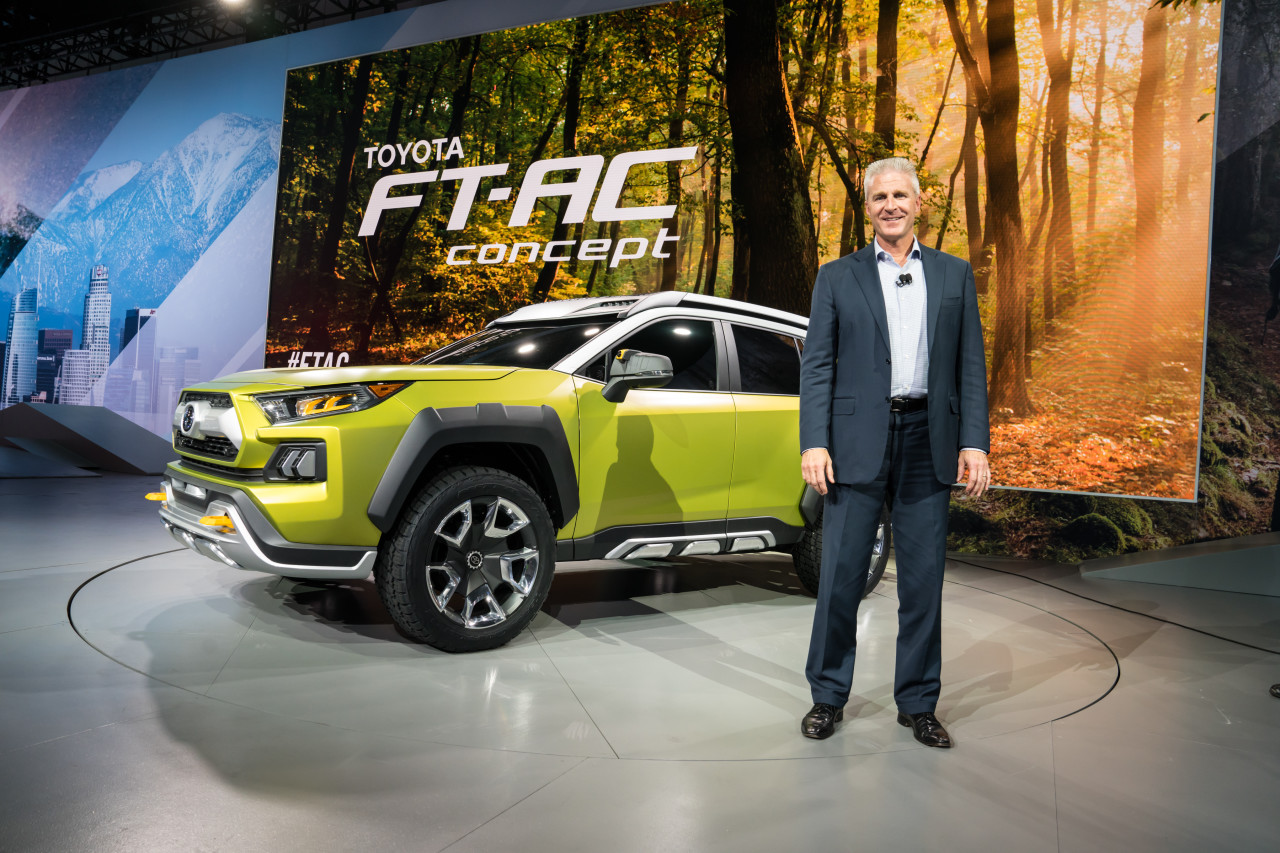 automobile，Toyota，green，yellow，2017 Los Angeles Auto Show，