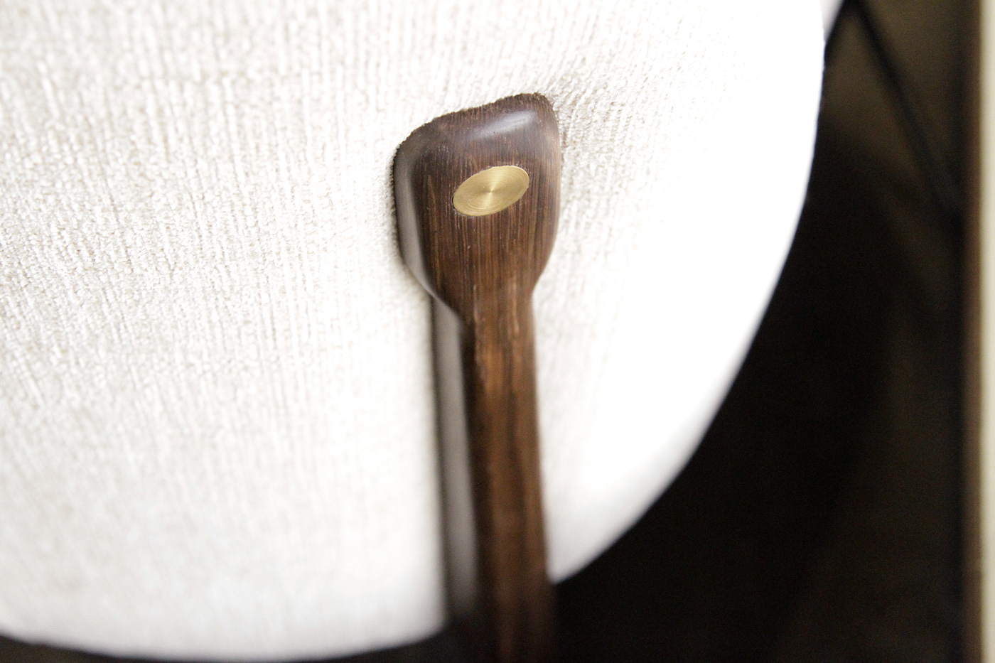 chair，oak，brass，