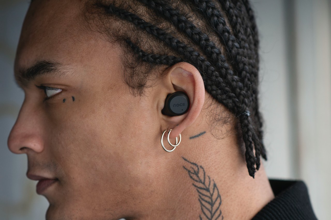 headset，wireless，black，intelligence，