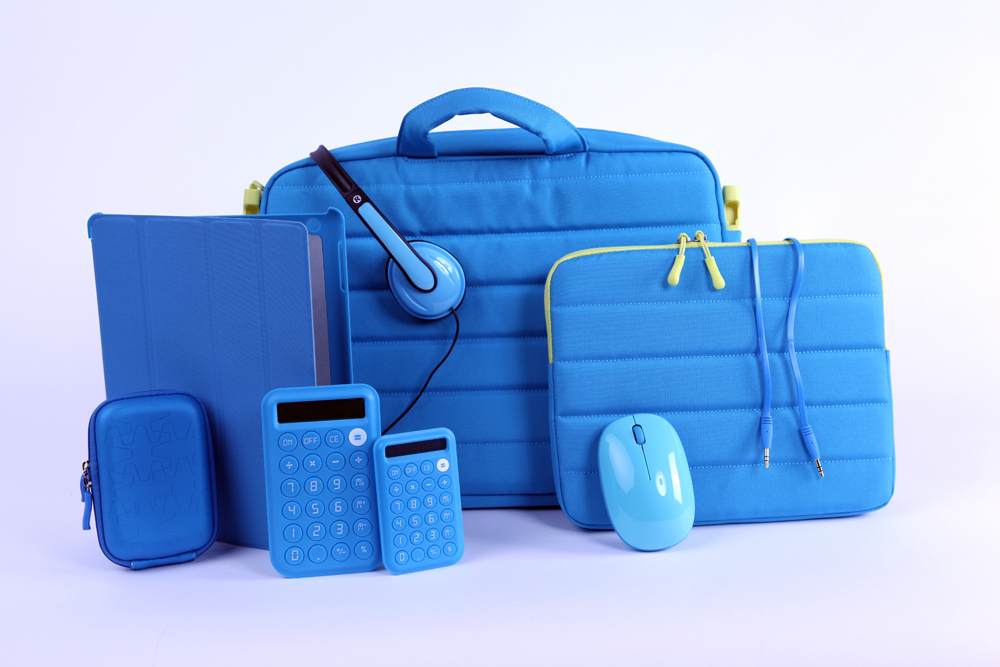 computer，package，colour，