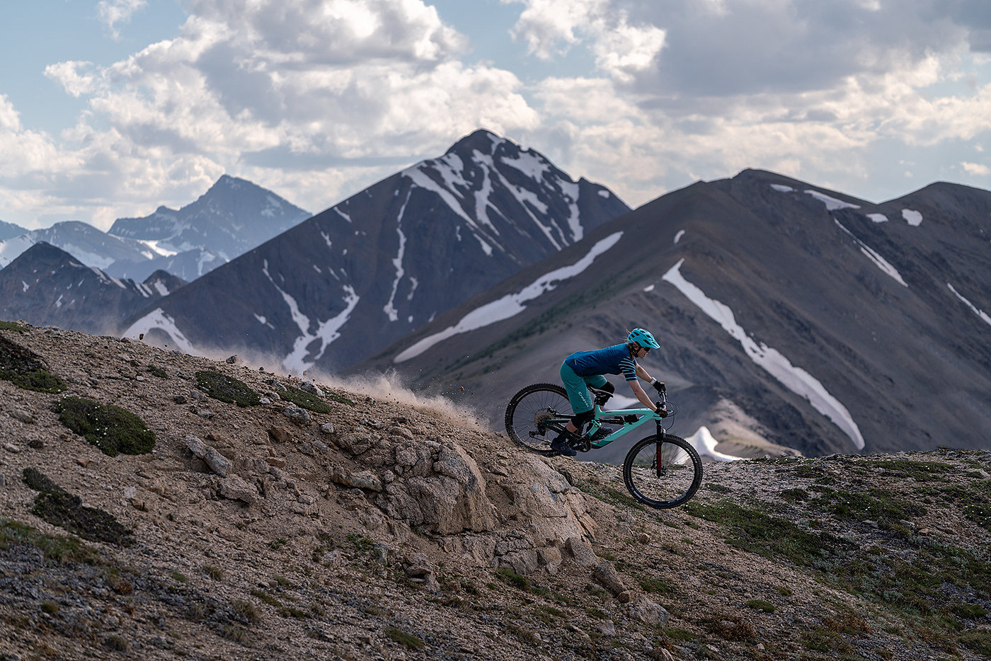 Bicycle，Mountain bike，carbon fibre，