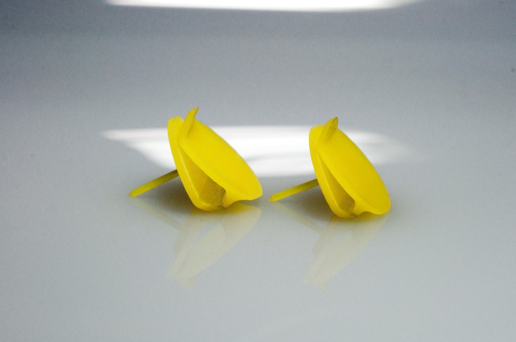 to work in an office，thumbtack，originality，colourful，multi-function，