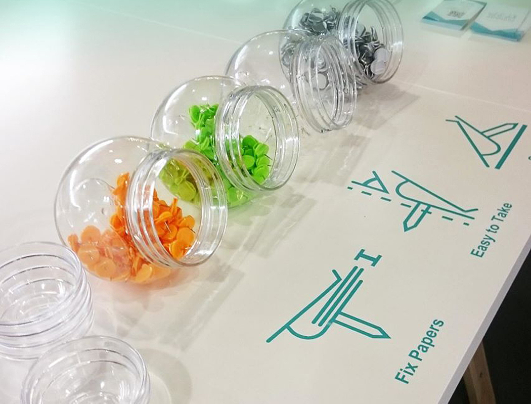 to work in an office，thumbtack，originality，colourful，multi-function，