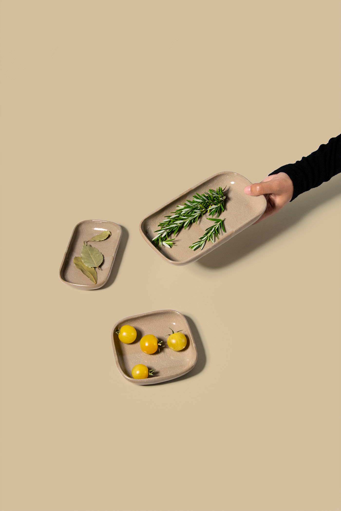 ceramics，Exhibition，a plate，Water cup，pot，