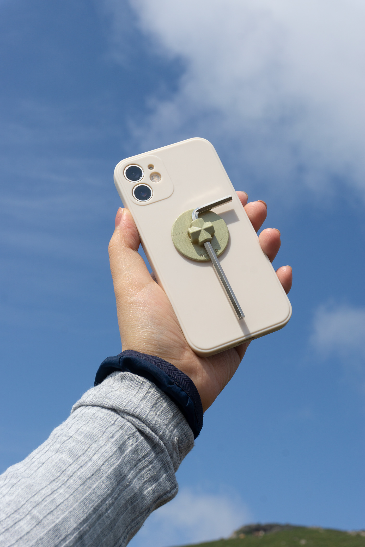 Mobile phone bracket，practical，tool，