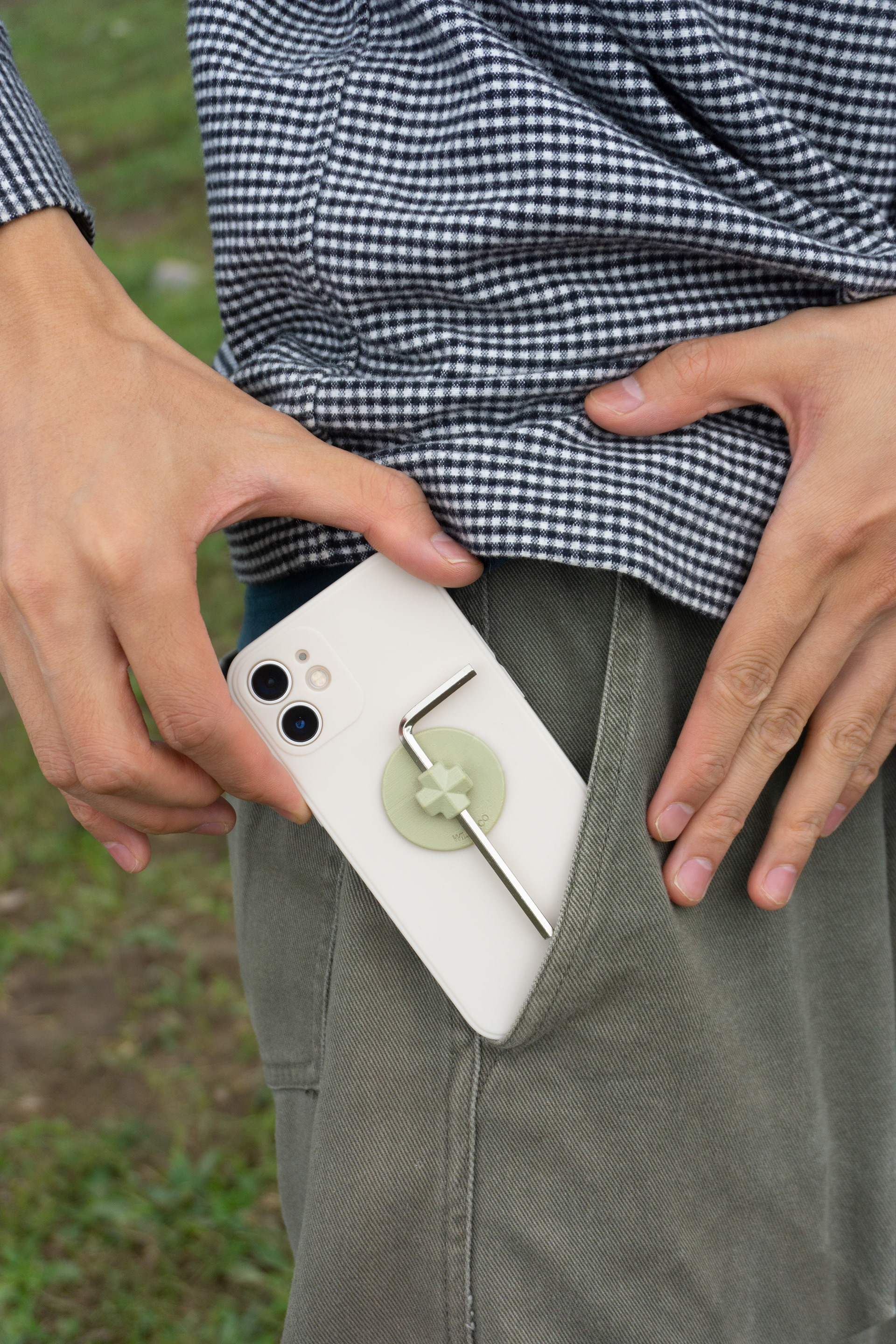 Mobile phone bracket，practical，tool，