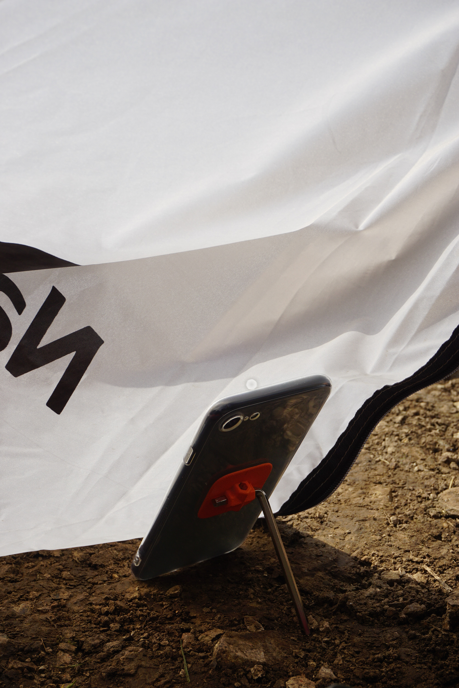 Mobile phone bracket，practical，tool，