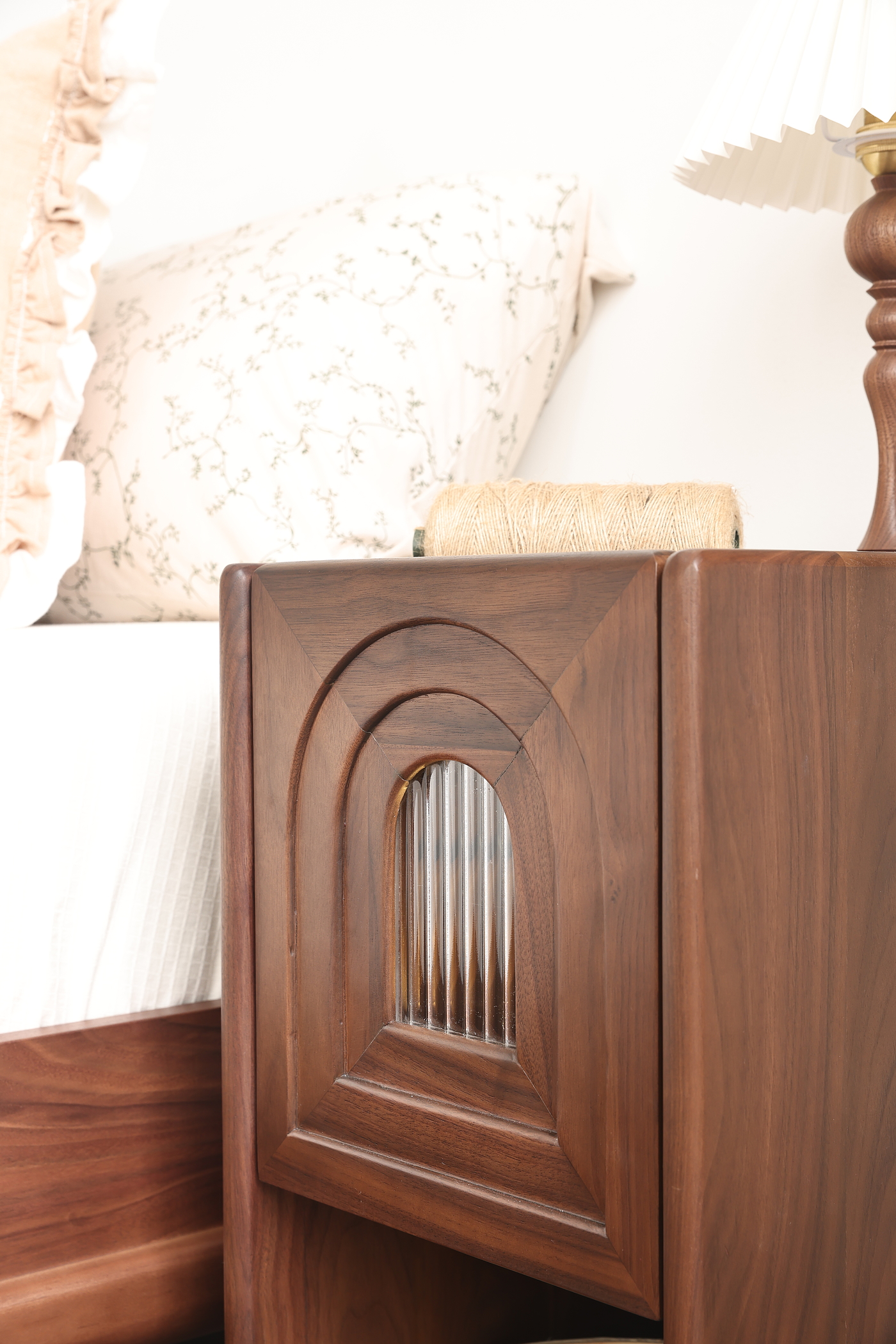 Home design，furniture design ，bedside cupboard，solid wood，Children's furniture，