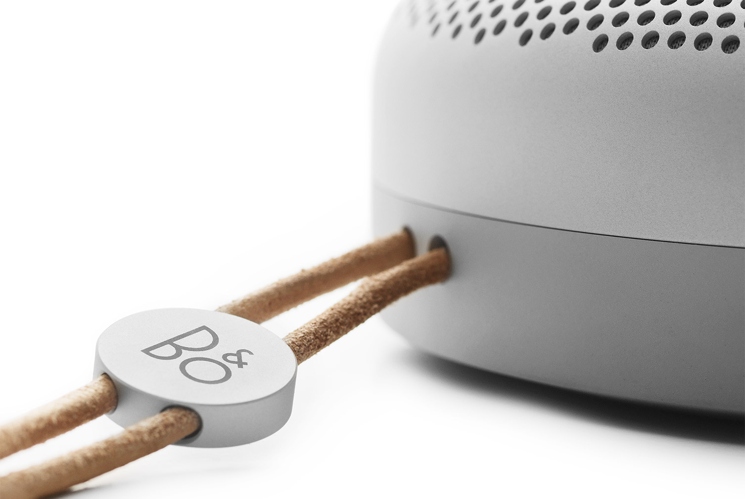 Bluetooth，loudspeaker box，BeoPlay A1，intelligence，Built-in microphone ，