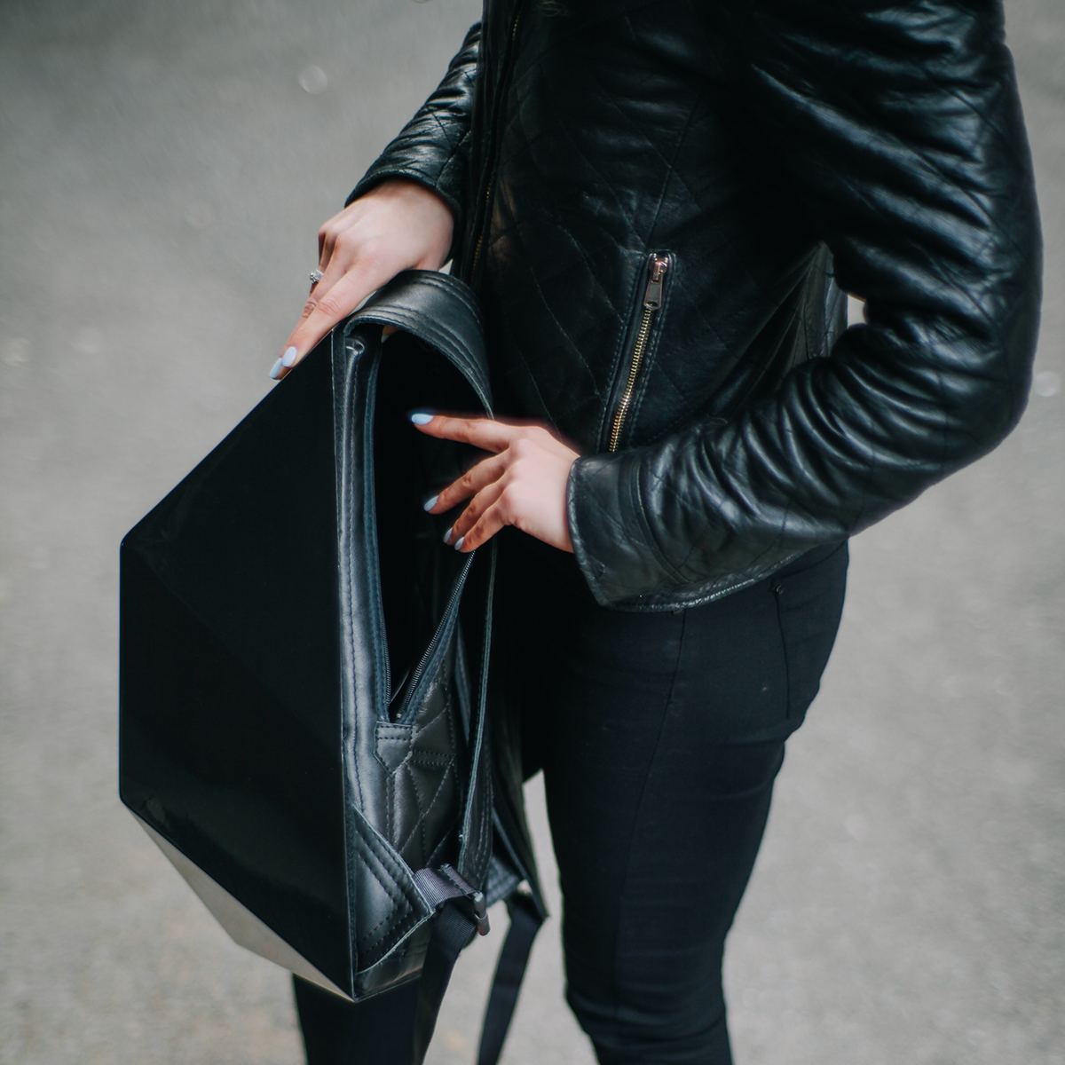 locomotive，Backpack，black，geometry，Acrylic，