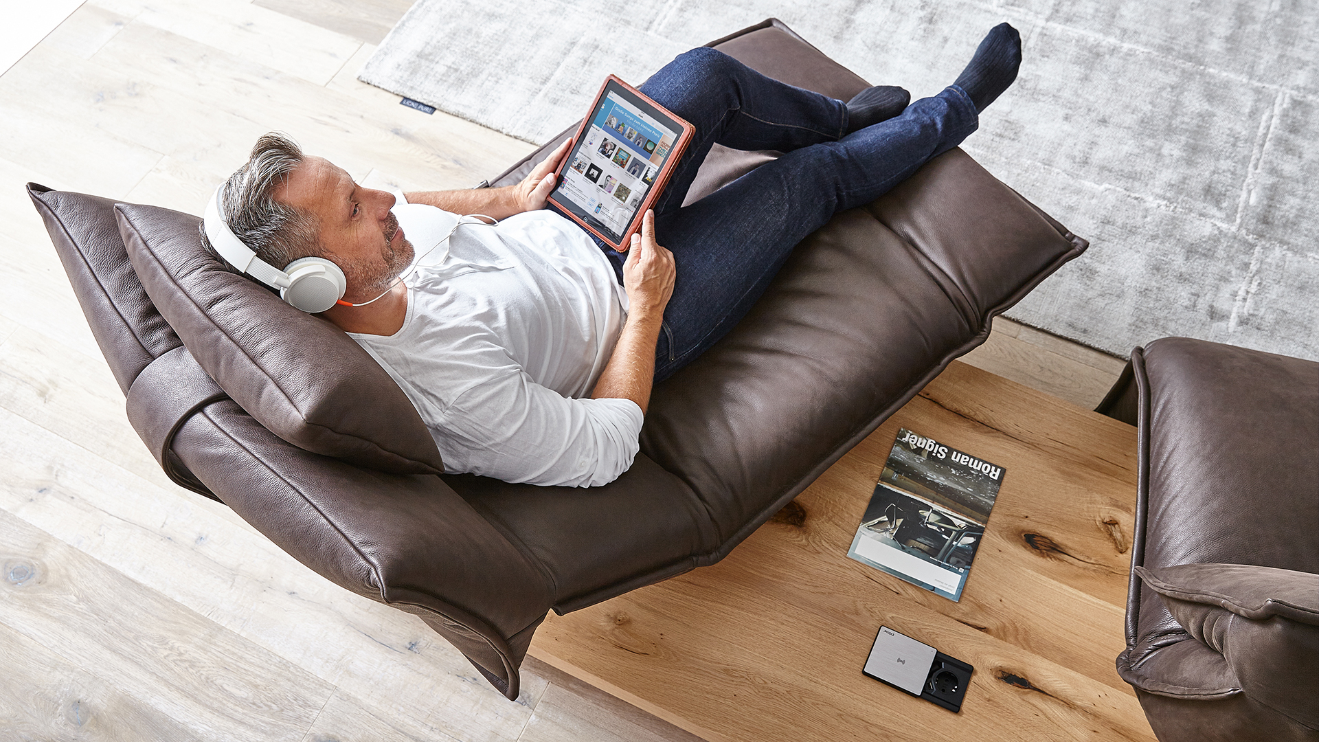 sofa，chair，stool，furniture，Home Furnishing，