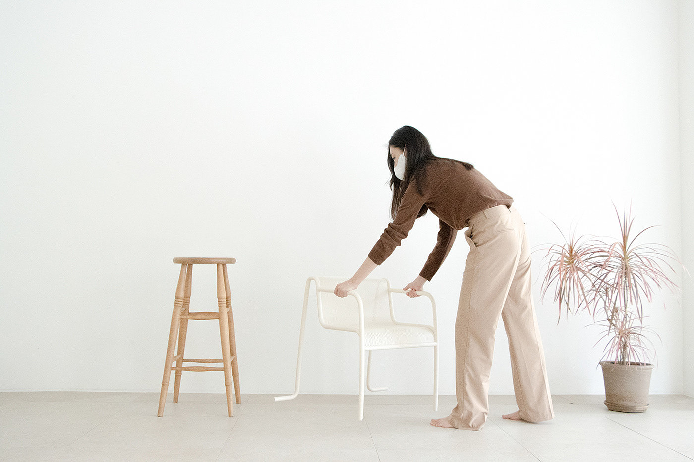 单引用模块式，不锈钢材质，设计美学，新型冠状病毒，椅子，Personal line chair，