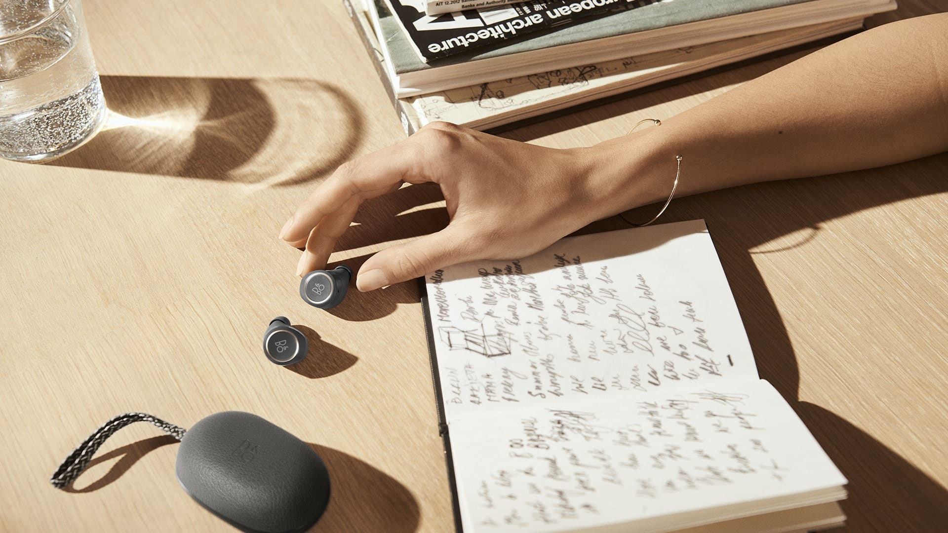 b&o，E8，headset，wireless，Bluetooth，