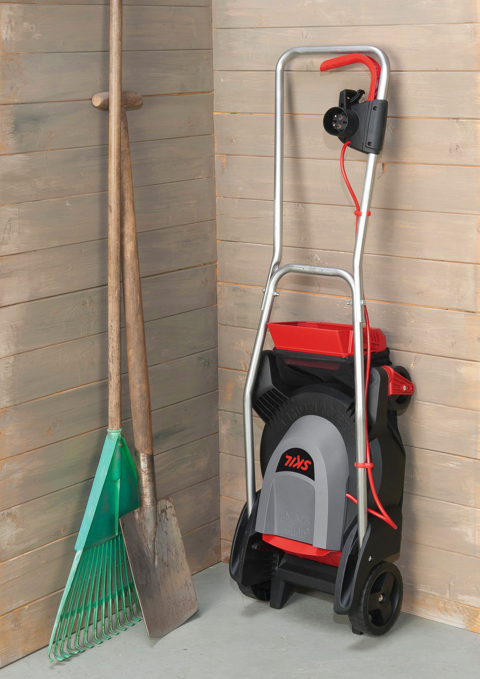 lawn mower，tool，industrial design，2016if Award，