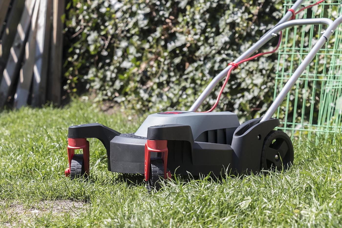 lawn mower，tool，industrial design，2016if Award，