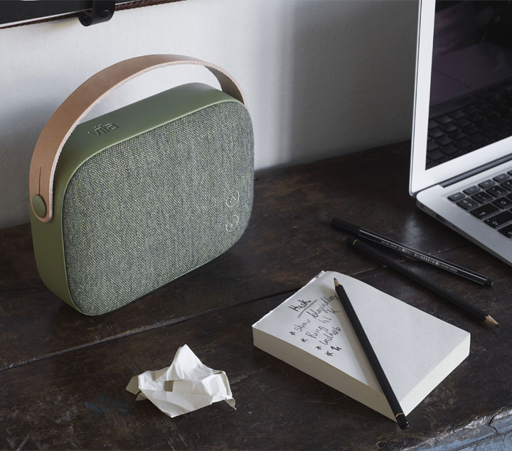 loudspeaker box，speaker，sound，cloth，senior，