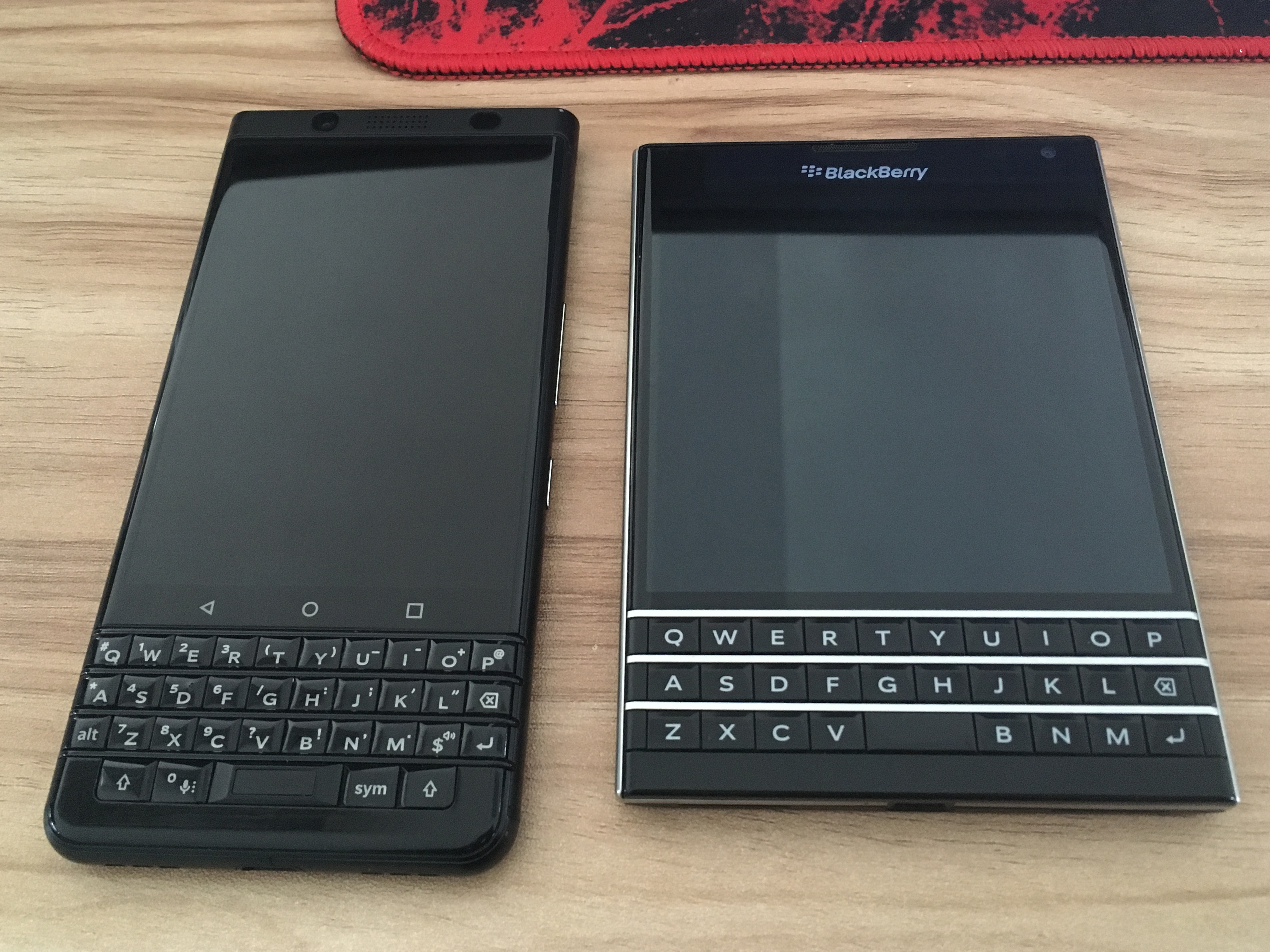 Unpack，experience，Intelligent mobile phone，craftsman，feelings，keyone，classic，blackberry，