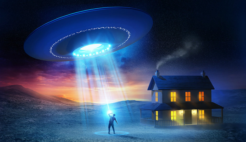 Projector，lamp，Flying saucer，Cool，bionics，