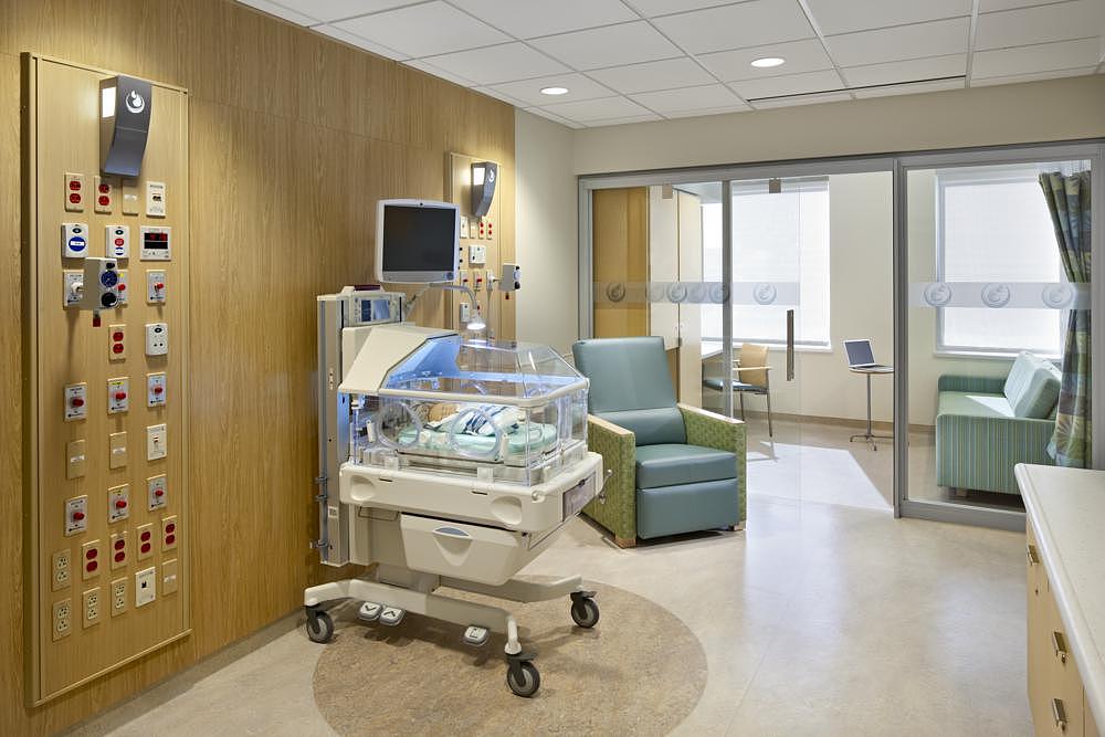 Medical equipment，product design，industrial design，NICU，2016if Award，