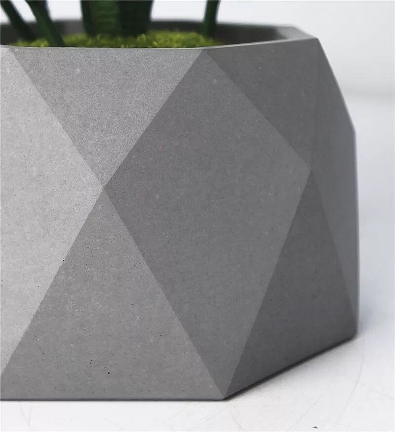 Cement flowerpots that can be used as ashtrays!，