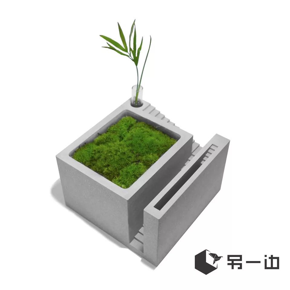 The fair faced concrete products on the other side are exquisite，