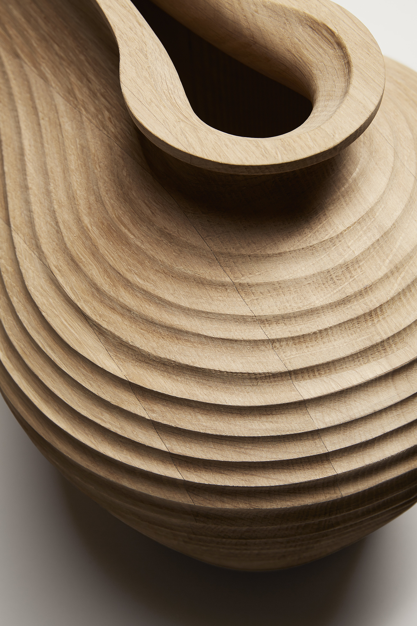 vase，woodiness，Zaha，Asymmetry，