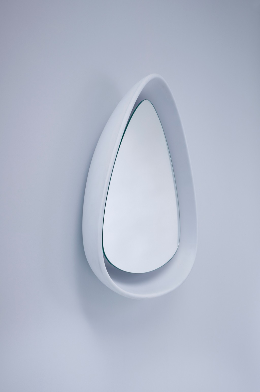 Karim，product，white，