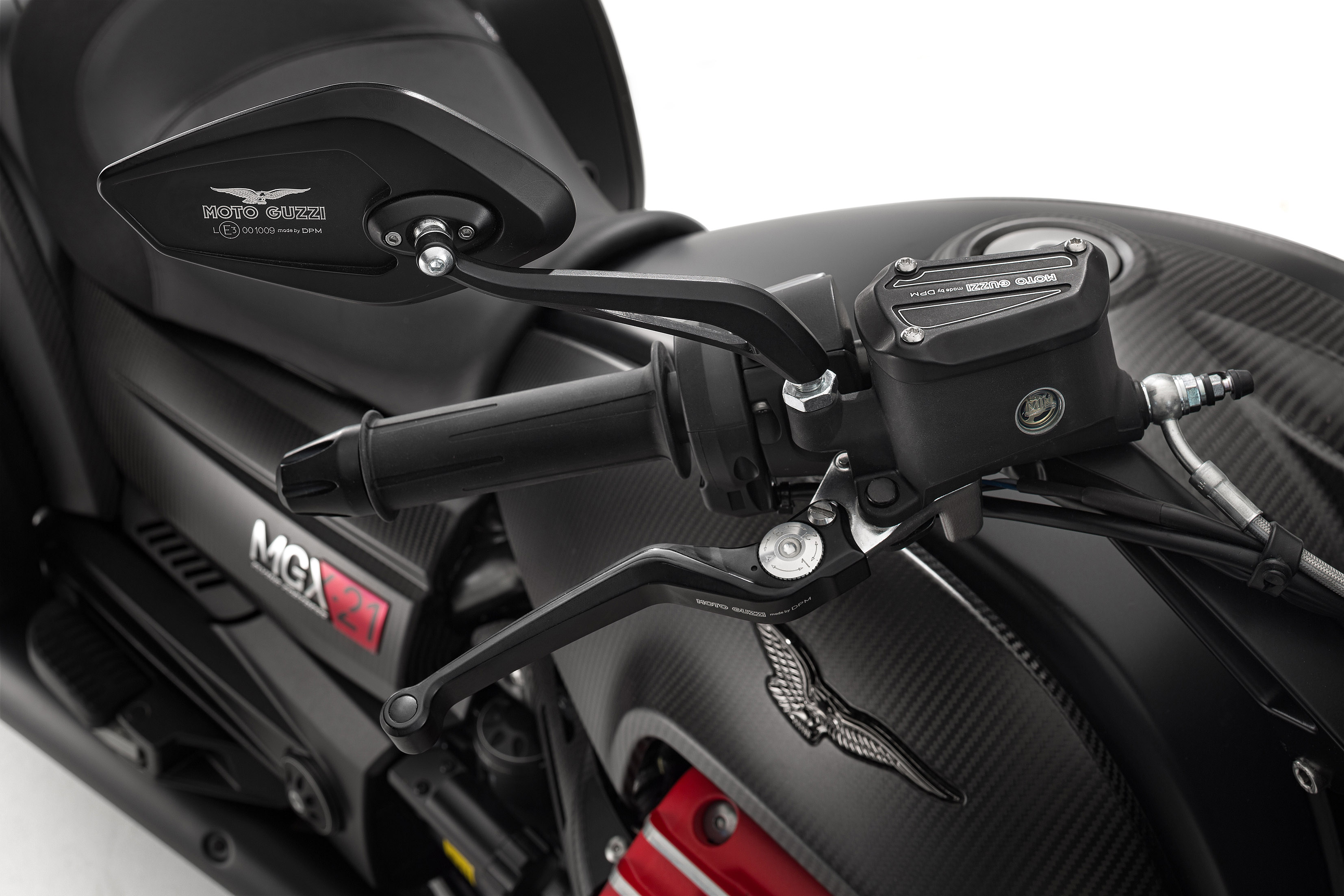 【摩托】星球大战摩托古兹 黑武士与空中堡垒 - moto guzzi mgx-21