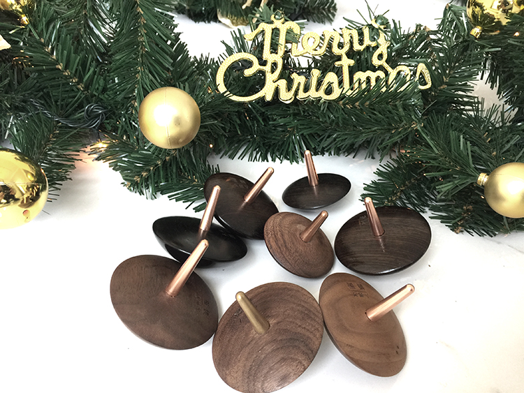 One universe for one heart，The universe means eternity，